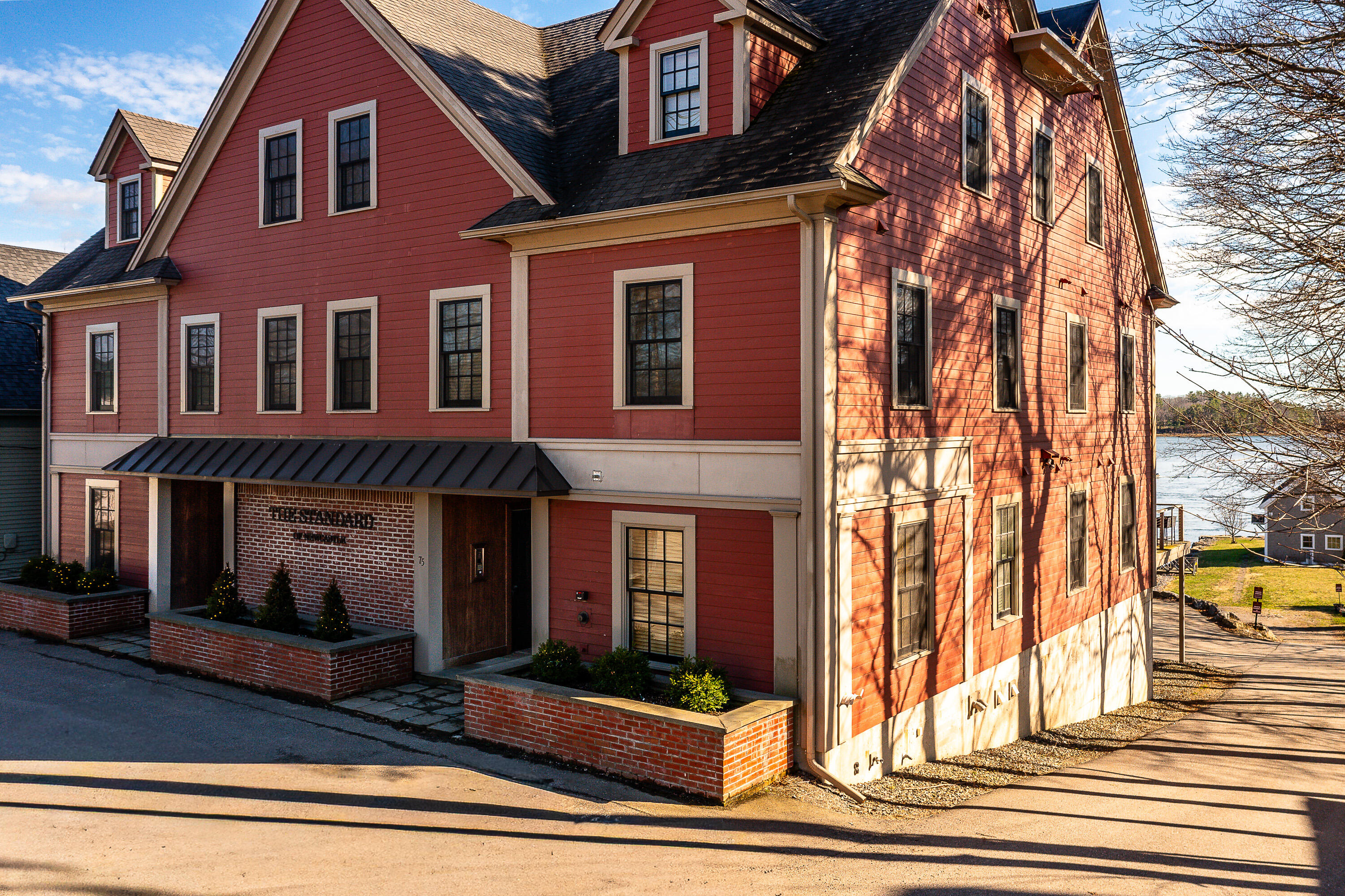 75 Main Street, Unit 4 Newcastle, ME 04553 - Photo 27 of 36 01_75Main_Unit4_S_print