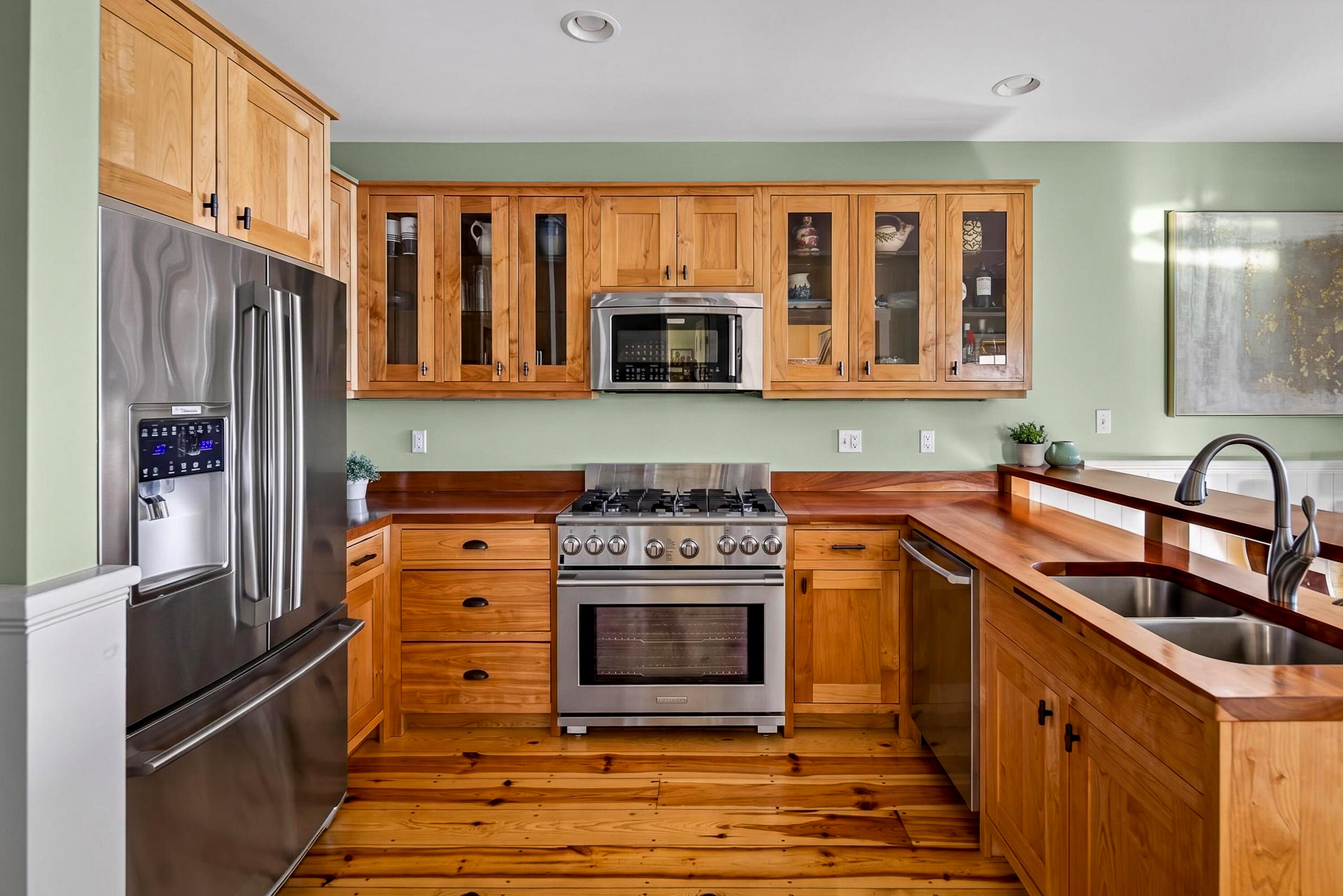 75 Main Street, Unit 4 Newcastle, ME 04553 - Photo 9 of 36 15_75Main_Unit4_S_print