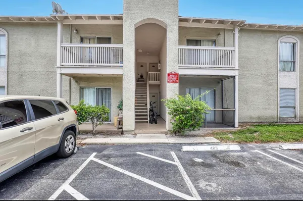 $2,200 | 1500 North Congress Avenue, Unit C30, West Palm Beach, FL 33401