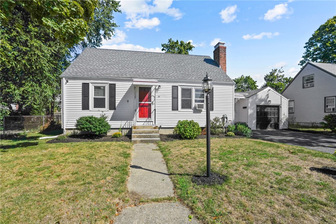 39 Edison Street Warwick, RI 02889 - Photo 1 of 42