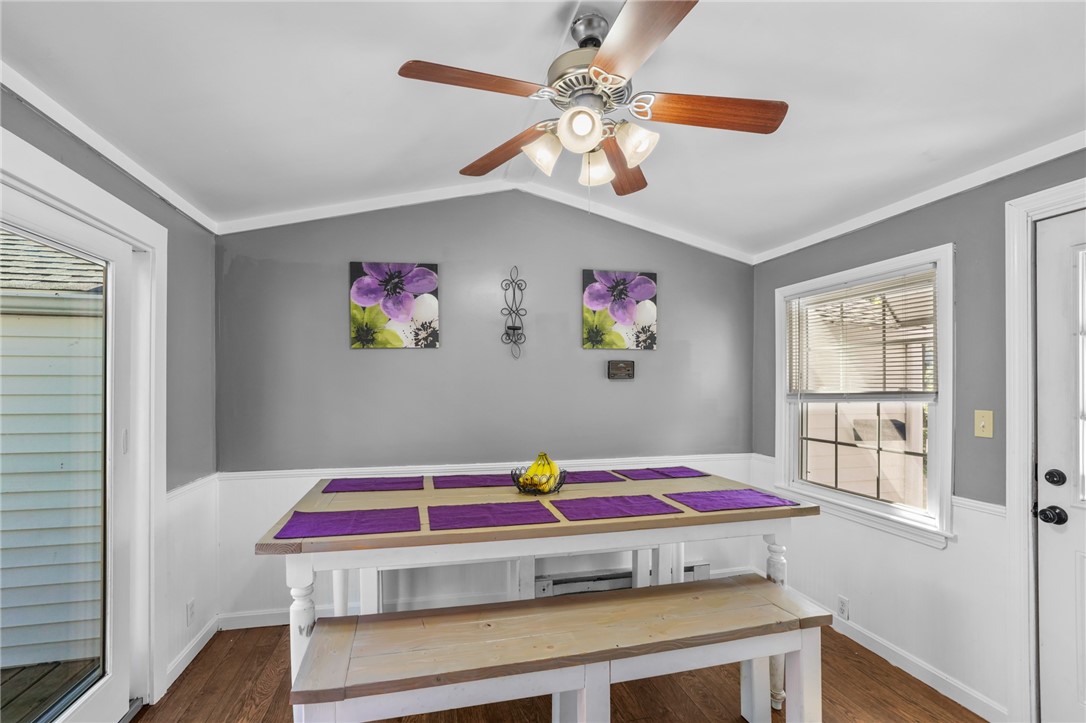 39 Edison Street Warwick, RI 02889 - Photo 13 of 42