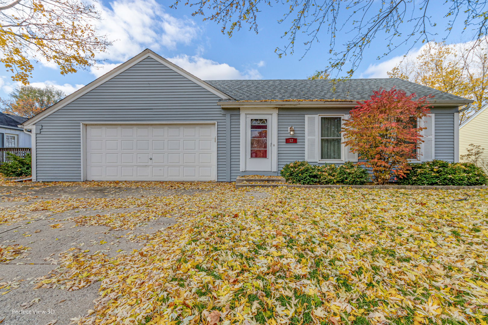 a front view of house with yard