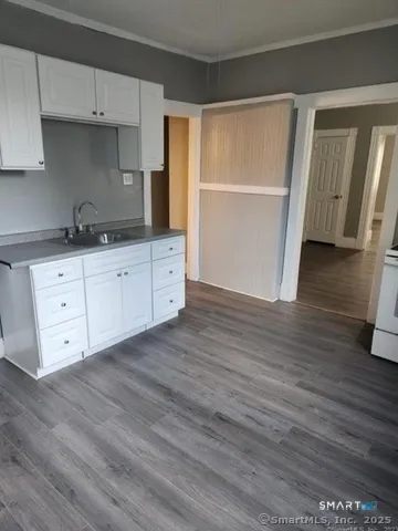 $1,750 | 18 South Whitney Street, Unit 2N, Hartford, CT 06106