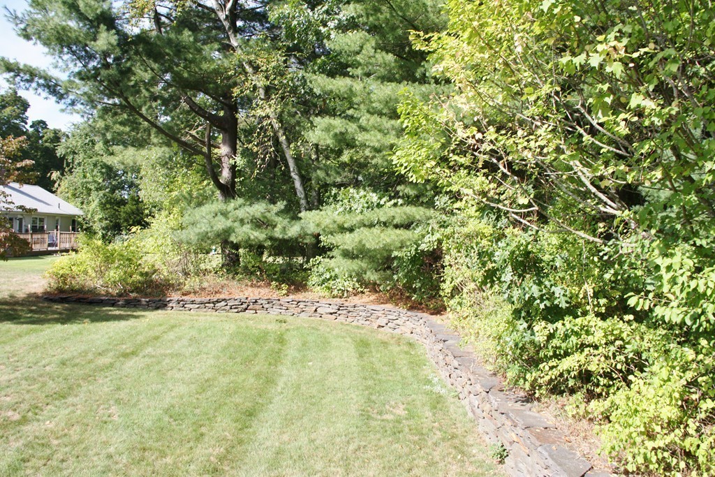 54 Oak Hollow Road Springfield, MA 01128 - Photo 15 of 19 Gallery Image 15