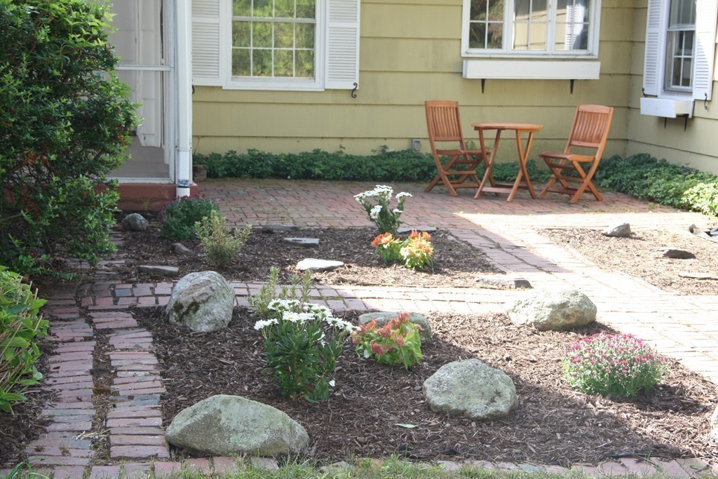 54 Oak Hollow Road Springfield, MA 01128 - Photo 17 of 19 Gallery Image 17