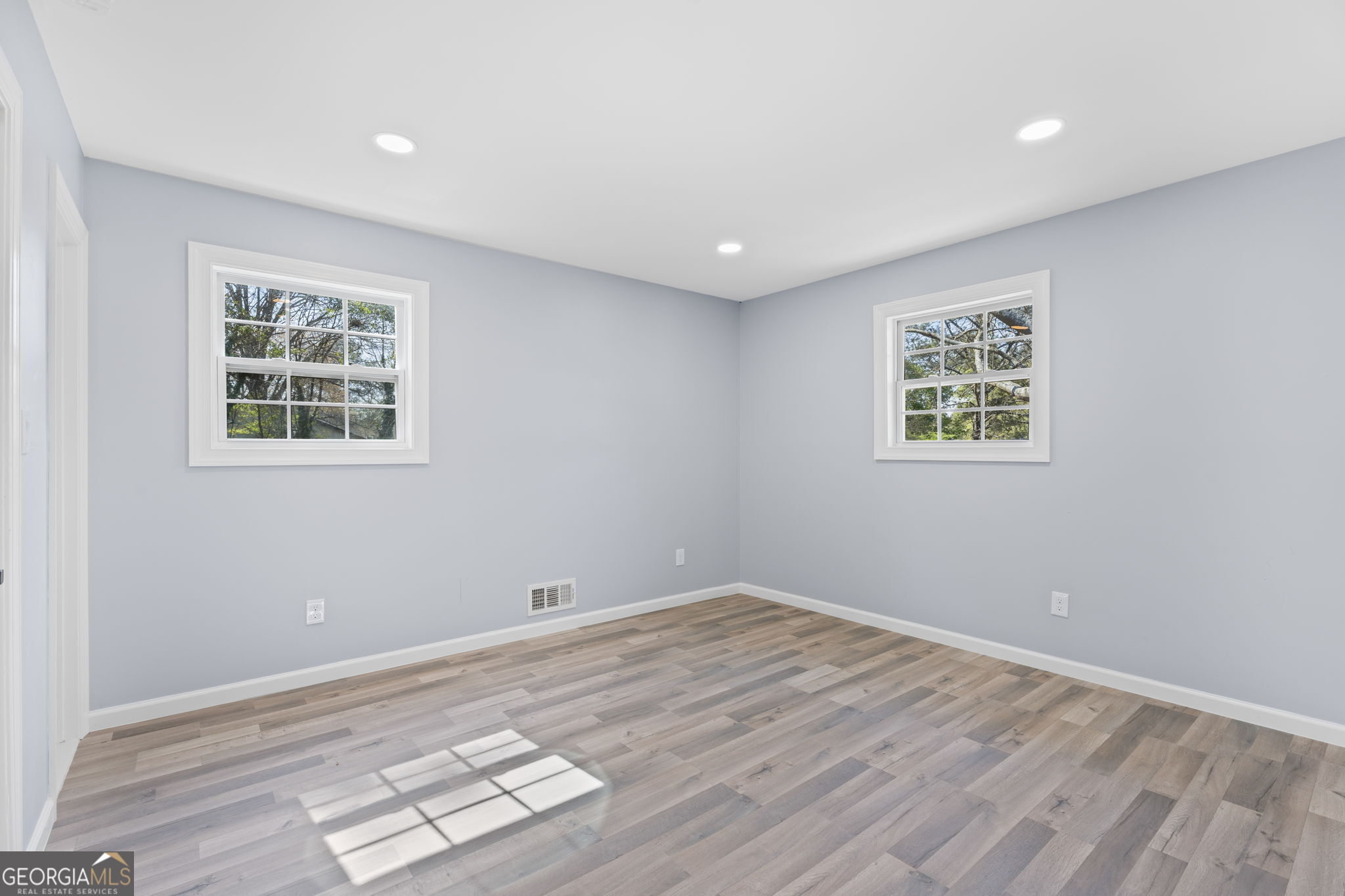 1685 Kinglet Road Jonesboro, GA 30238 - Photo 18 of 34 a view of room with window