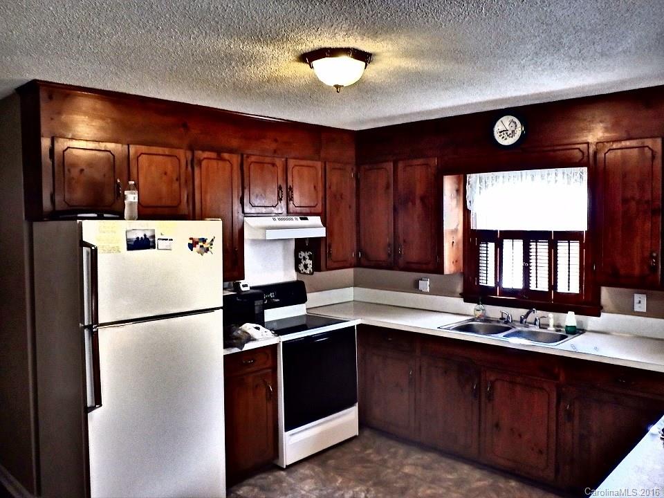 122 Shadowbrook Road Stanley, NC 28164 - Photo 5 of 22 Gallery Image 5