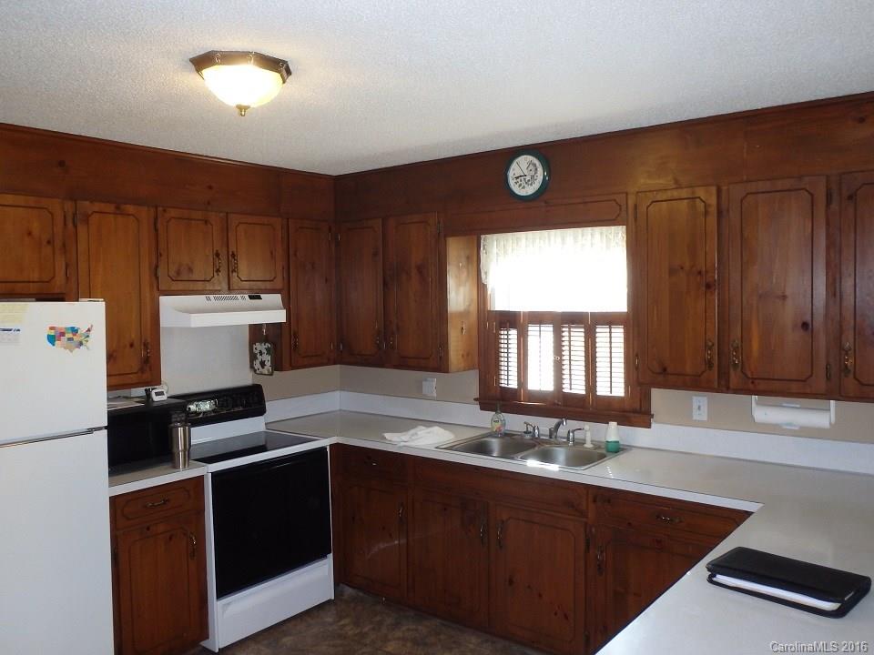 122 Shadowbrook Road Stanley, NC 28164 - Photo 7 of 22 Gallery Image 7