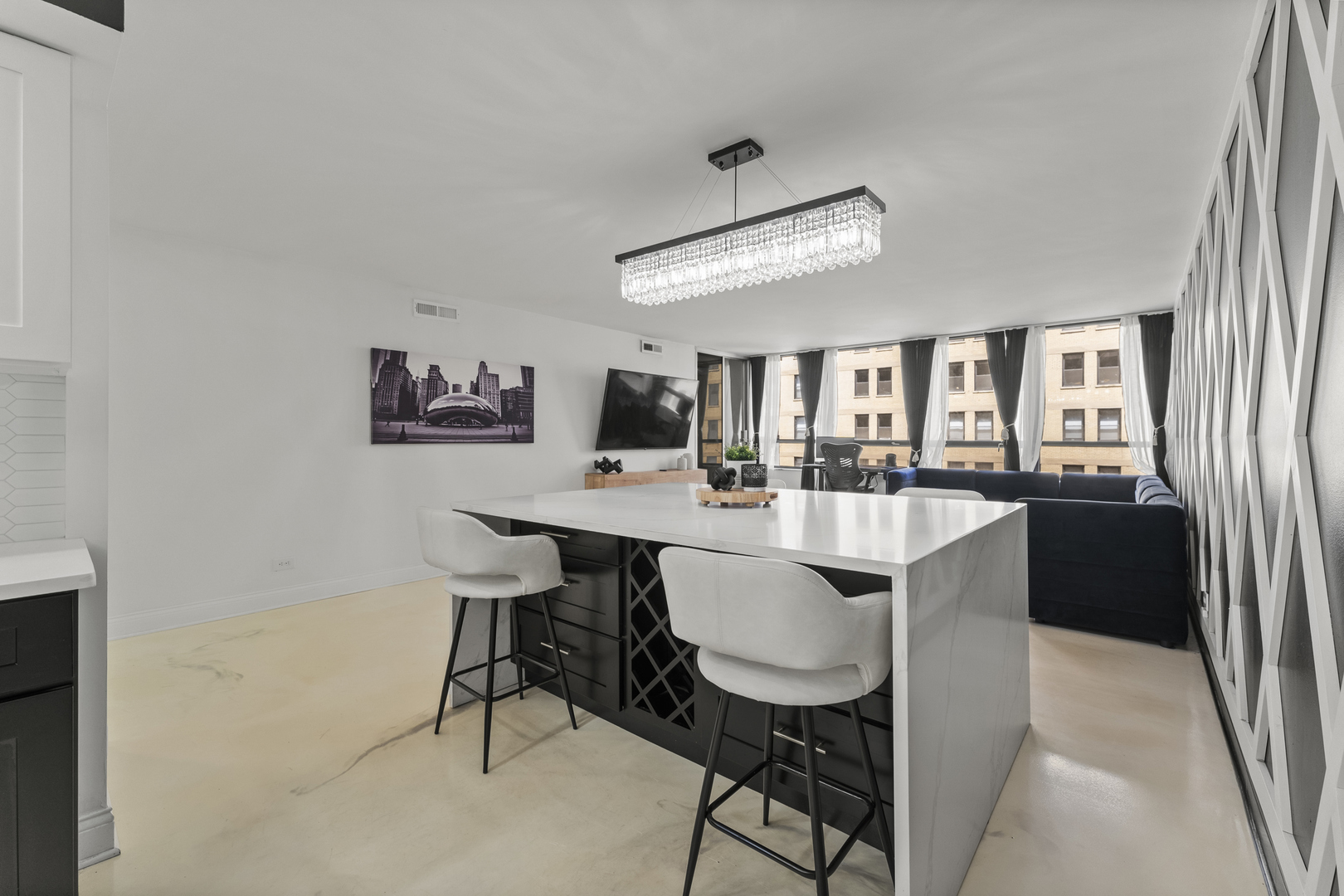 201 East Chestnut Street, Unit 11E Chicago, IL 60611 - Photo 11 of 43 a view of a dining room with furniture