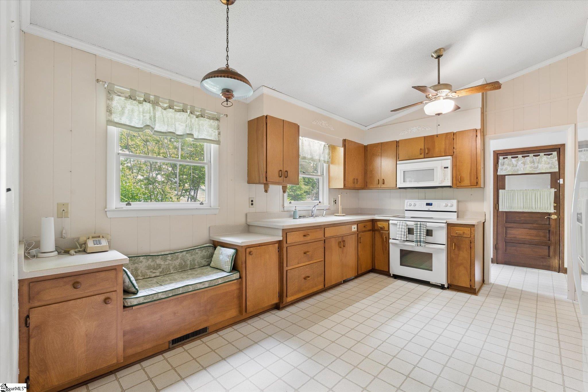 105 Derby Lane Clinton, SC 29325 - Photo 10 of 37