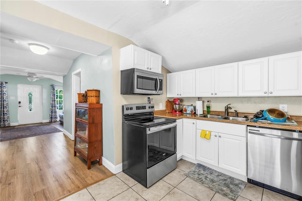 5161 Rena Street North St. Petersburg, FL 33709 - Photo 8 of 26