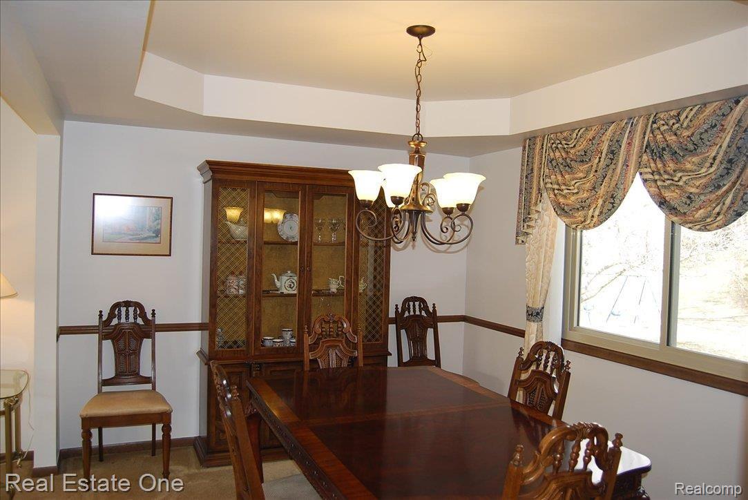 2318 Chalet Drive Rochester, MI 48309 - Photo 6 of 16 Dn Rm View#2