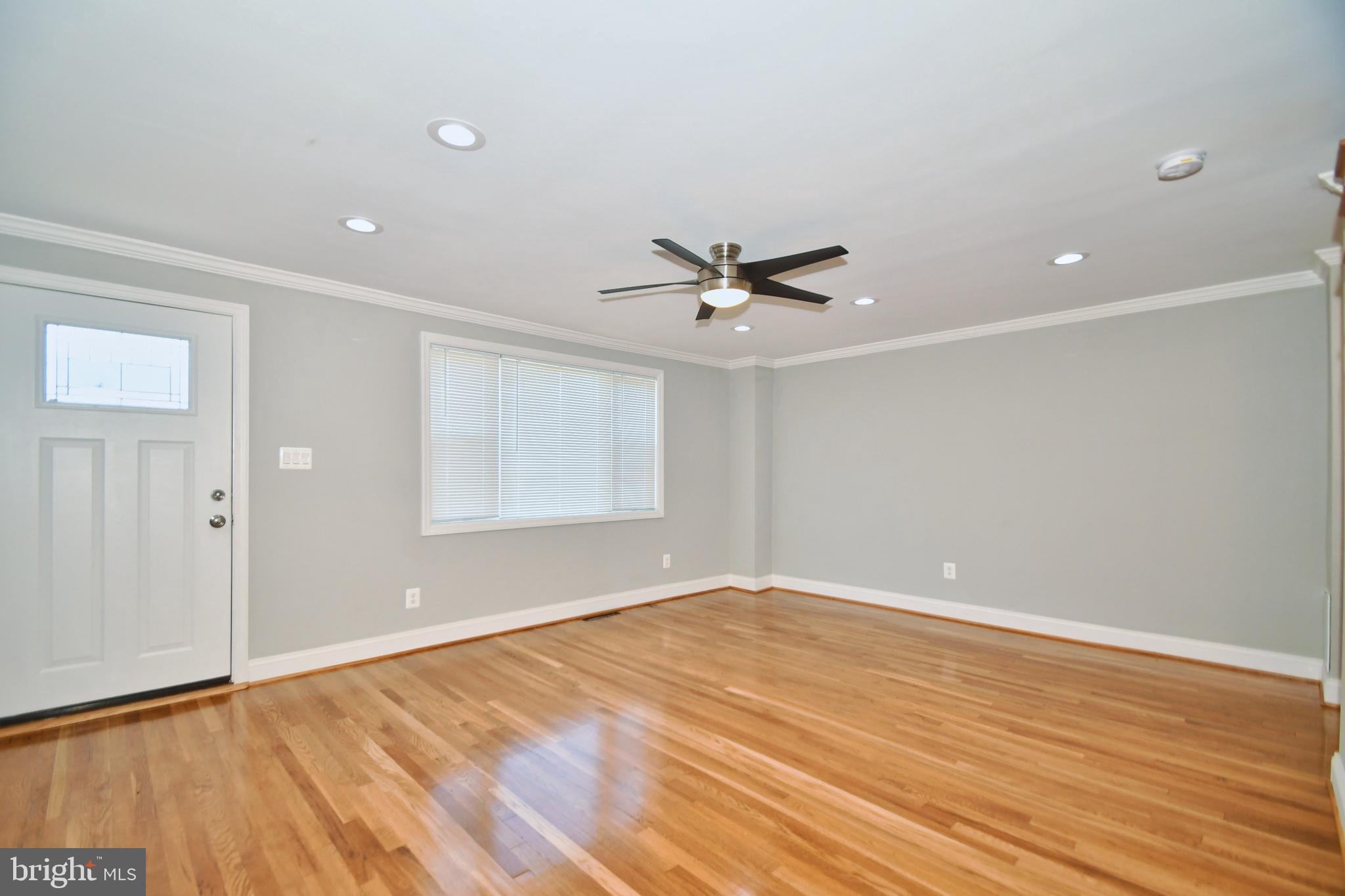 1758 Melbourne Road Baltimore, MD 21222 - Photo 11 of 42