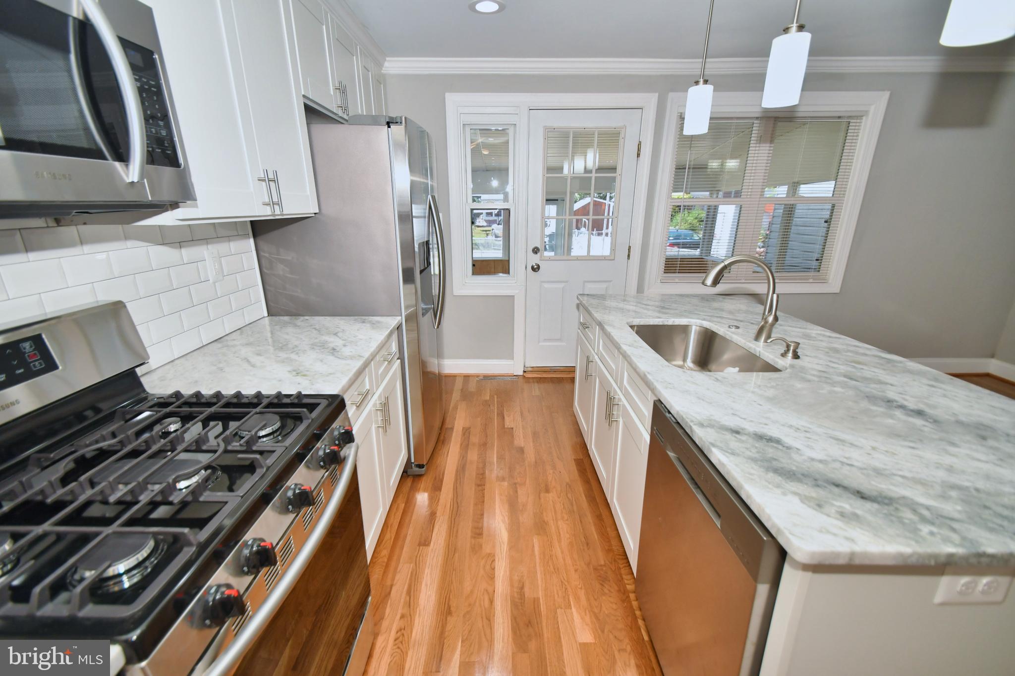 1758 Melbourne Road Baltimore, MD 21222 - Photo 18 of 42