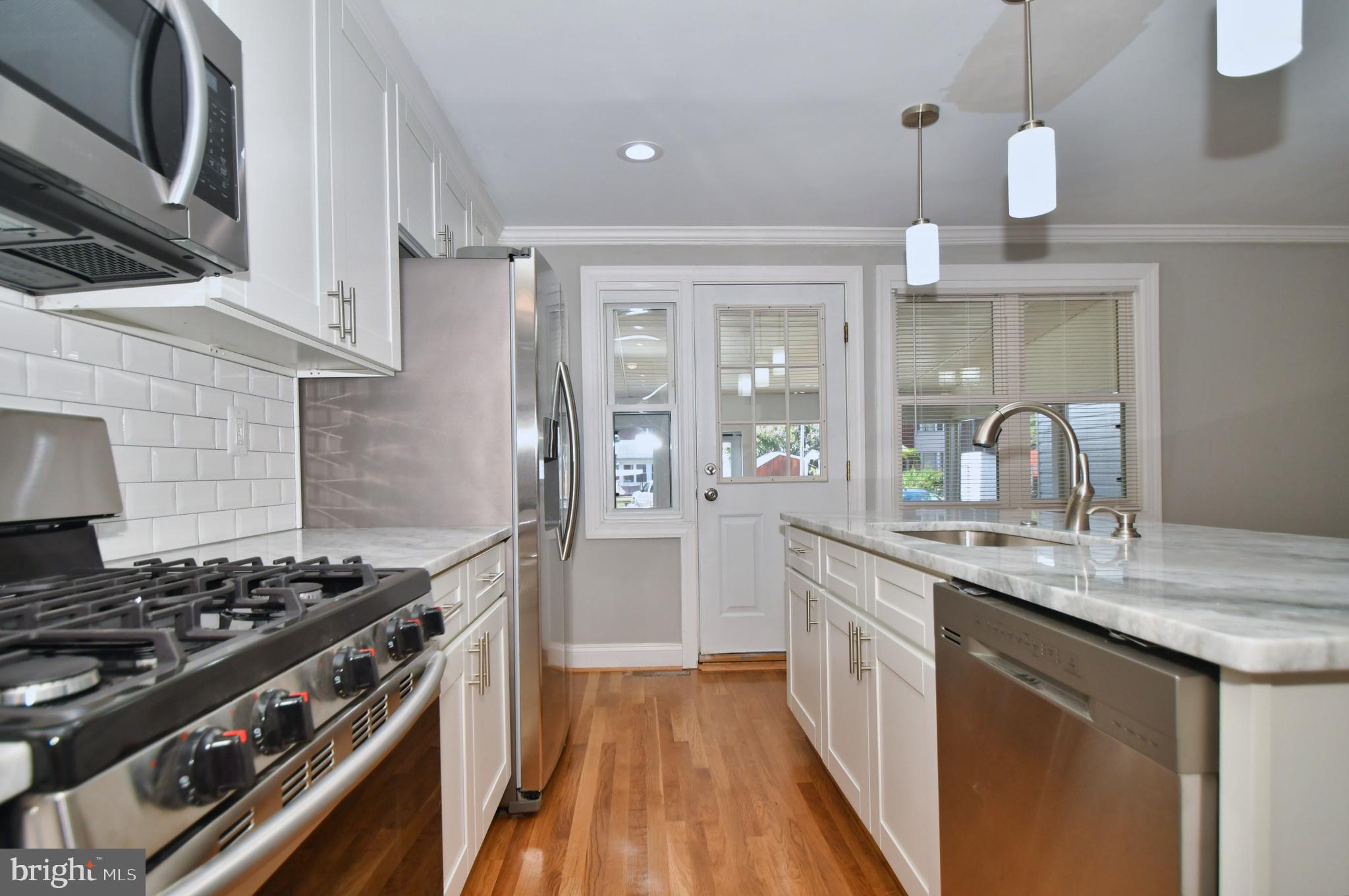 1758 Melbourne Road Baltimore, MD 21222 - Photo 19 of 42
