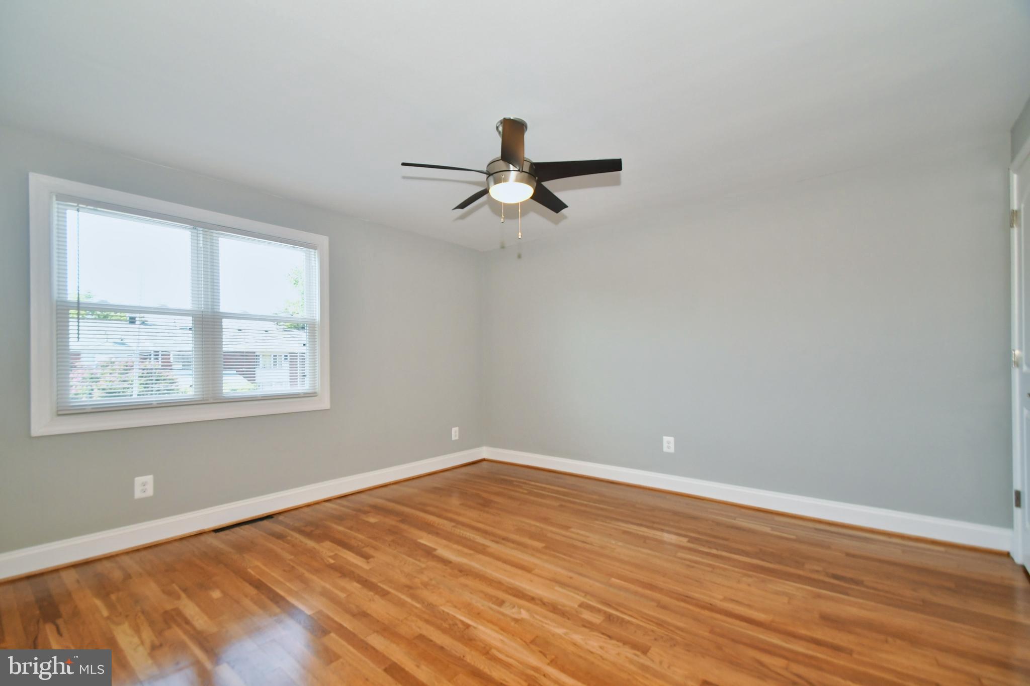 1758 Melbourne Road Baltimore, MD 21222 - Photo 23 of 42