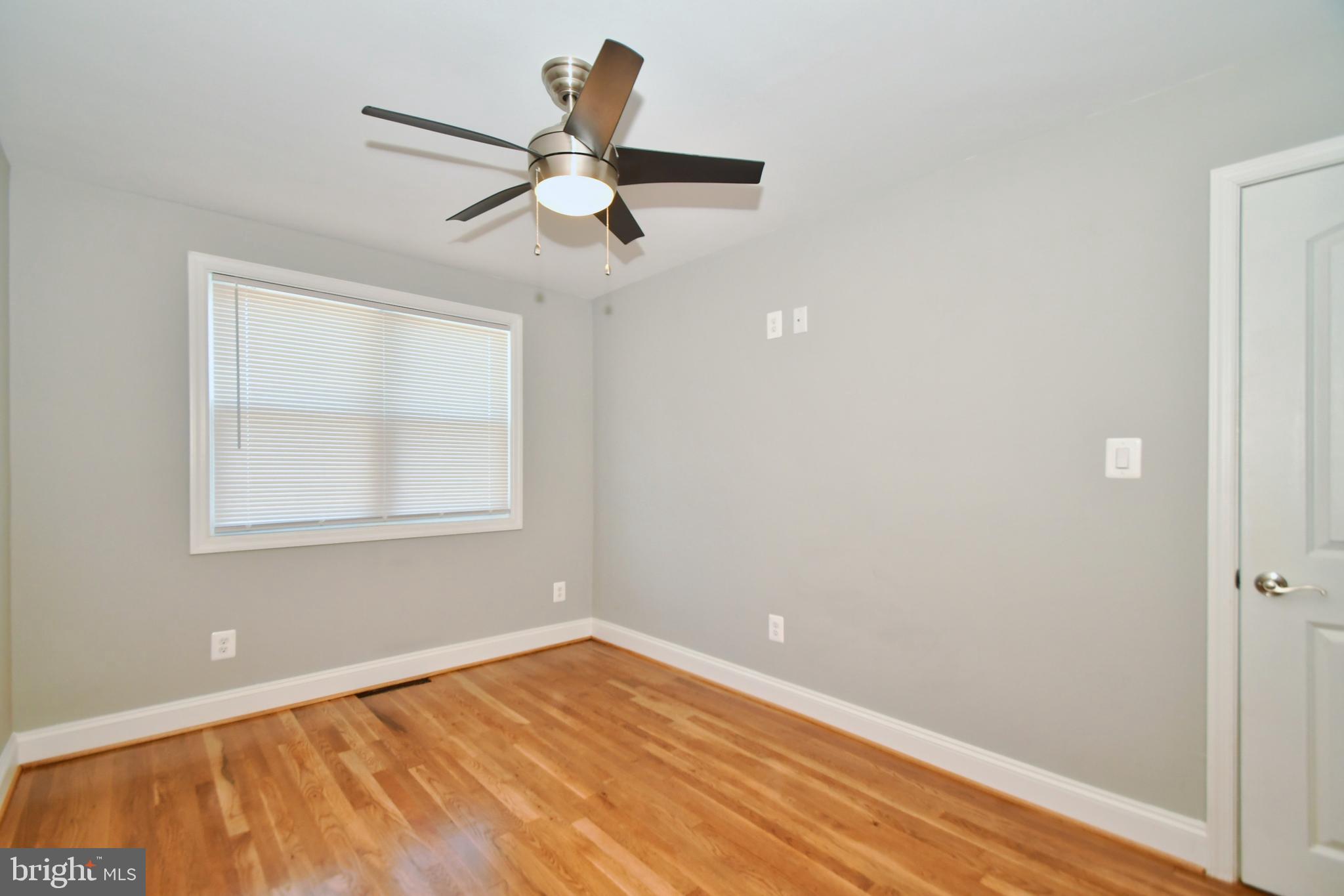 1758 Melbourne Road Baltimore, MD 21222 - Photo 27 of 42