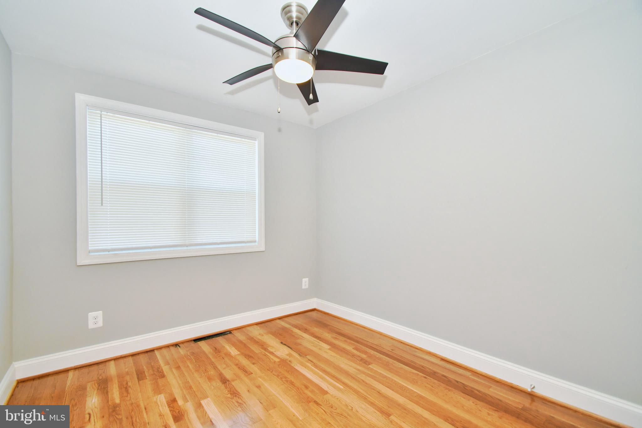 1758 Melbourne Road Baltimore, MD 21222 - Photo 34 of 42