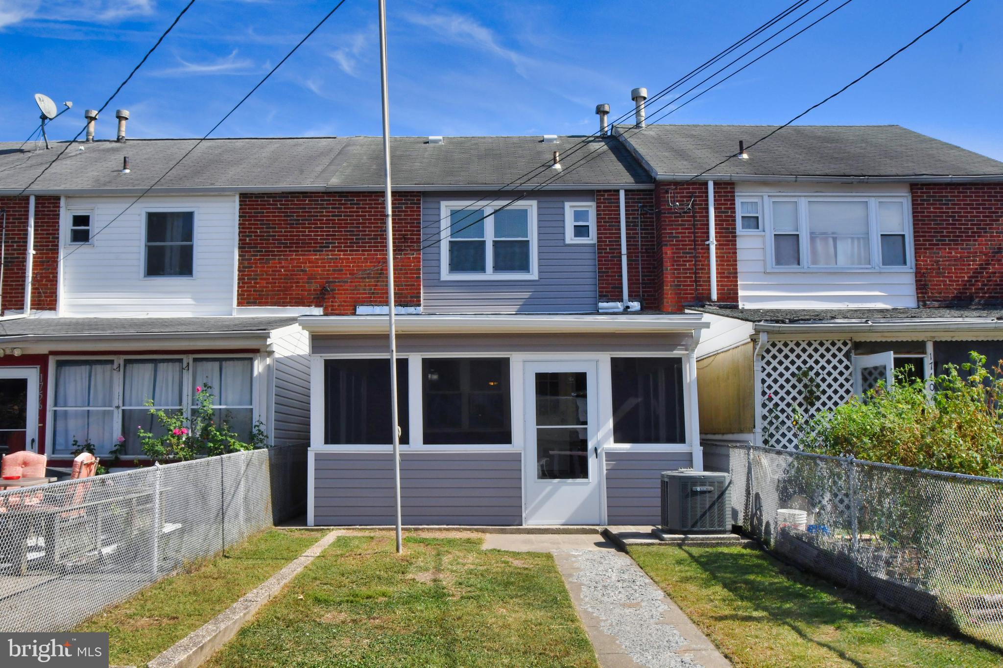 1758 Melbourne Road Baltimore, MD 21222 - Photo 6 of 42