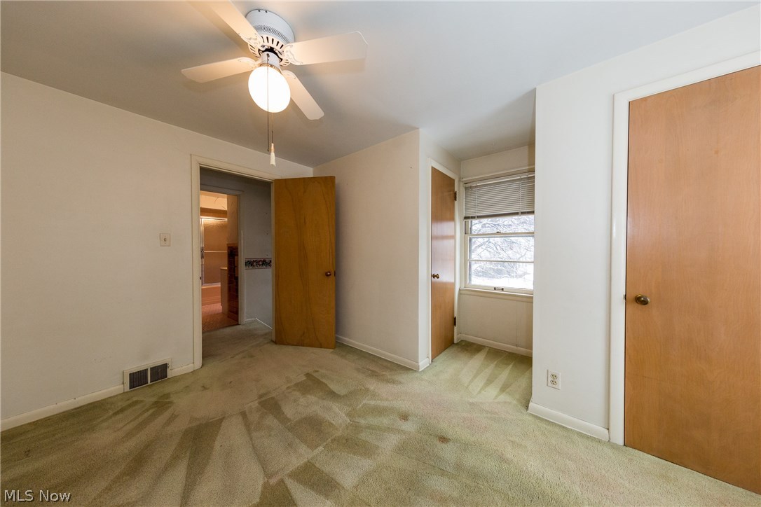 2267 Edgerton Road Cleveland, OH 44118 - Photo 17 of 33