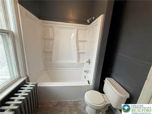 $1,600 | 170 North Whitfield Street, Unit 1, Nazareth, PA 18064