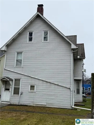 $1,600 | 170 North Whitfield Street, Unit 1, Nazareth, PA 18064