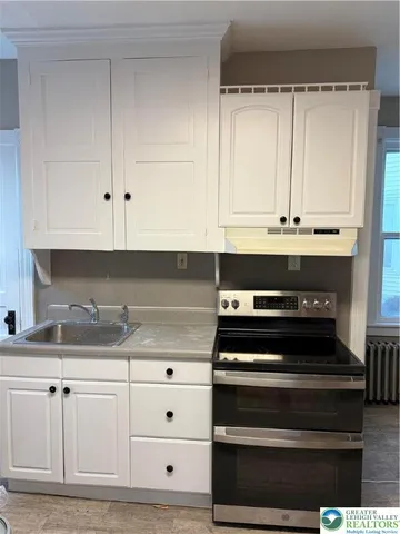 $1,600 | 170 North Whitfield Street, Unit 1, Nazareth, PA 18064