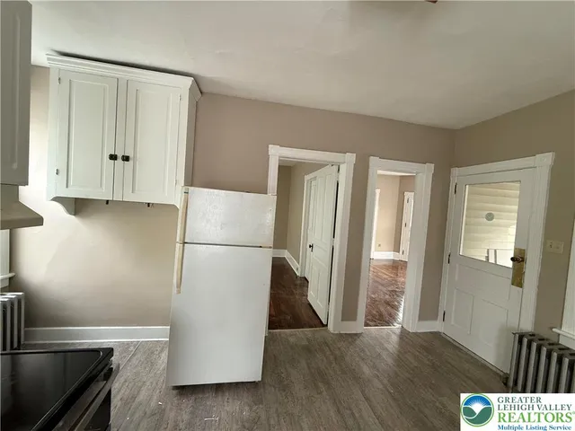 $1,600 | 170 North Whitfield Street, Unit 1, Nazareth, PA 18064