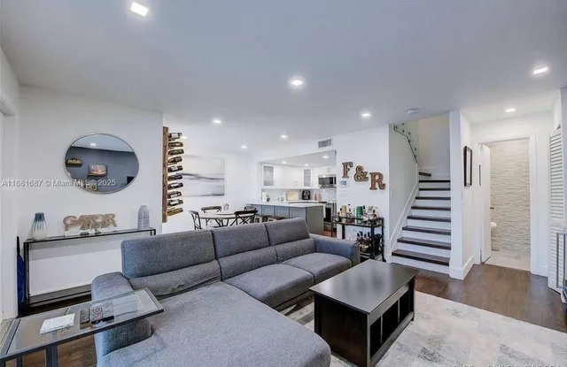 $479,000 | 6840 Southwest 45th Lane, Unit 258 6), Miami, FL 33155