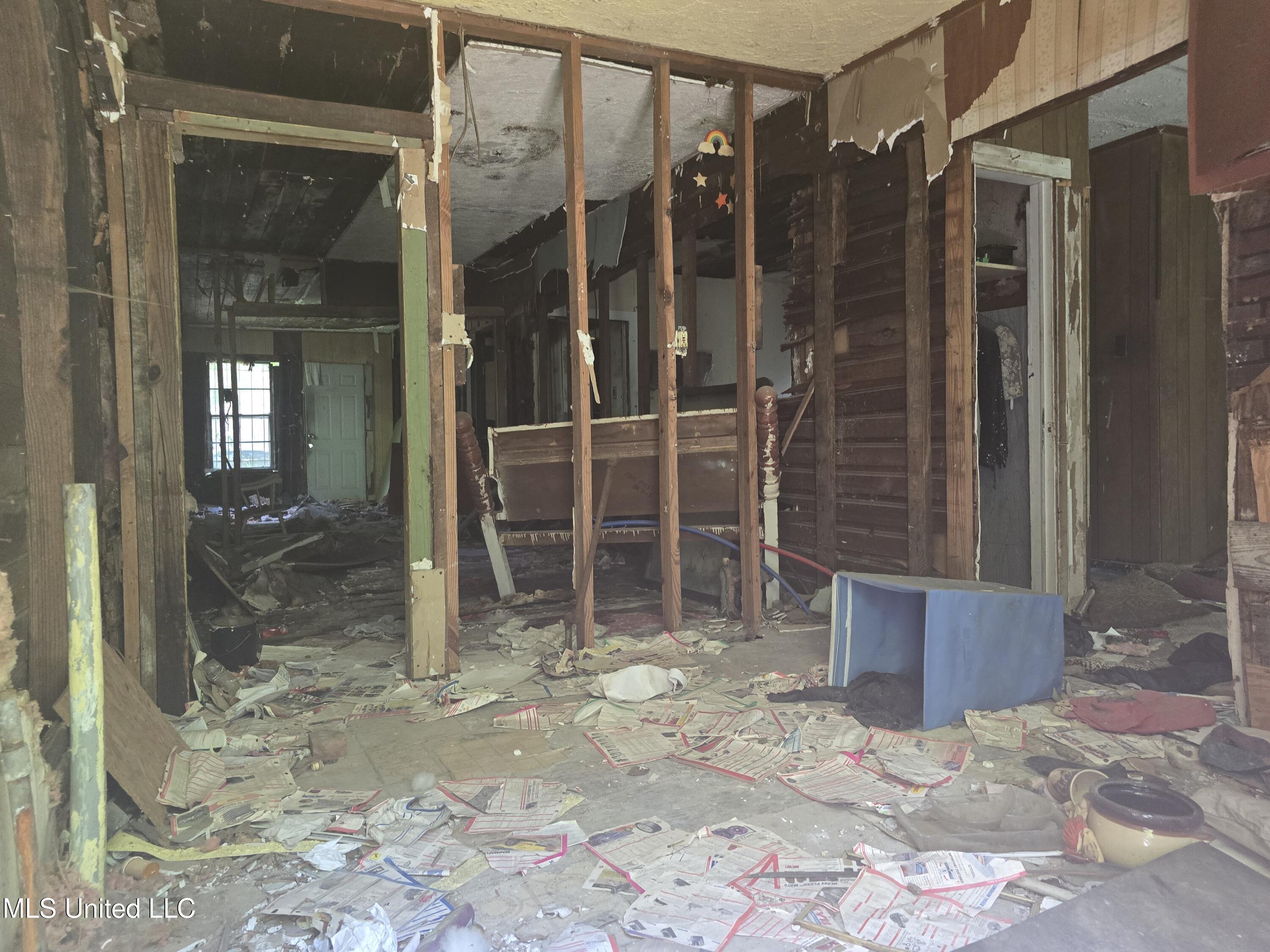 207 Huron Street Jackson, MS 39203 - Photo 4 of 21 4