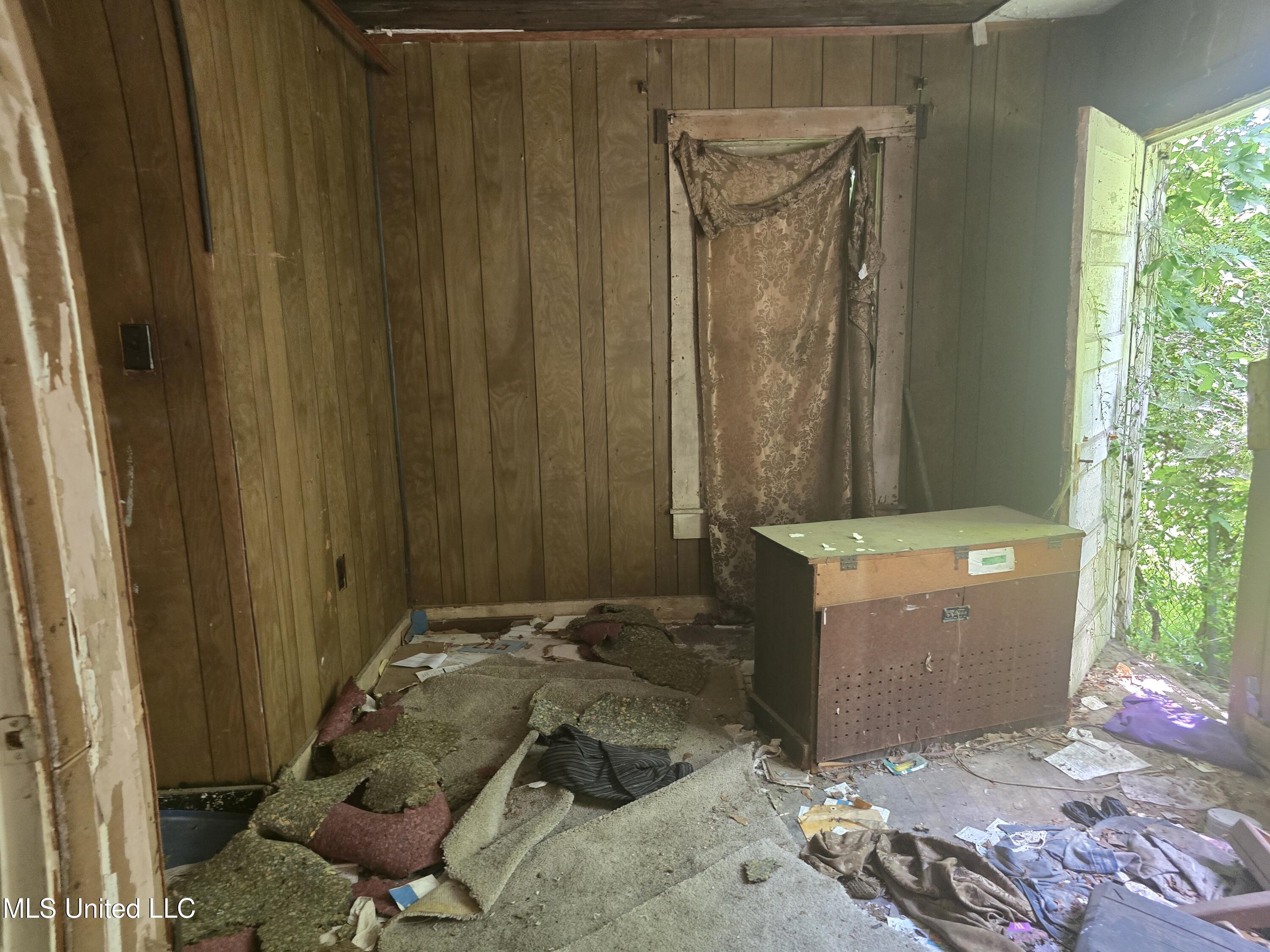 207 Huron Street Jackson, MS 39203 - Photo 5 of 21 5