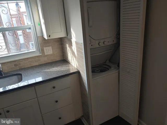 a close view of washer and dryer
