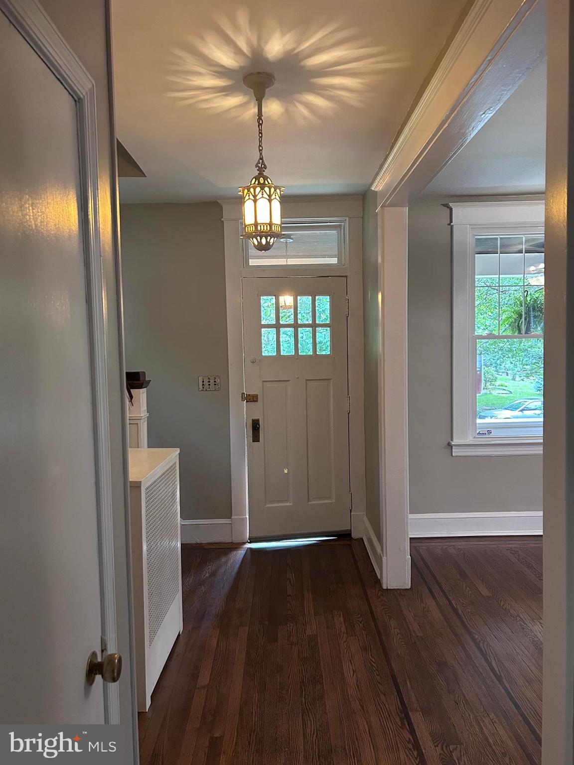 5108 Norwood Road Baltimore, MD 21212 - Photo 3 of 32 Foyer