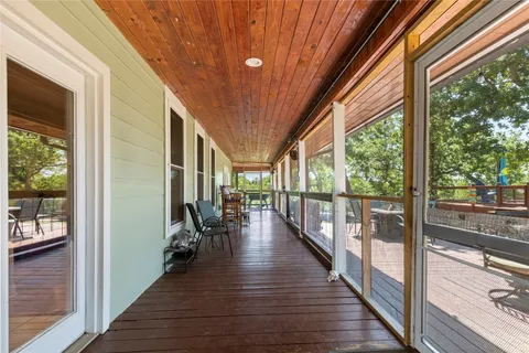 $879,900 | 550 League Line Road, Smithville, TX 78957