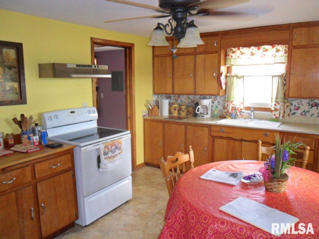8803 West Mapleridge Road Mapleton, IL 61547 - Photo 10 of 17