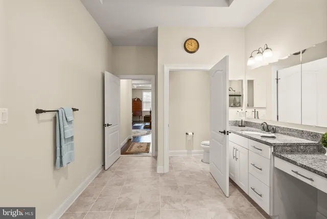 $950,000 | 20950 Goose Preserve Drive, Ashburn, VA 20148