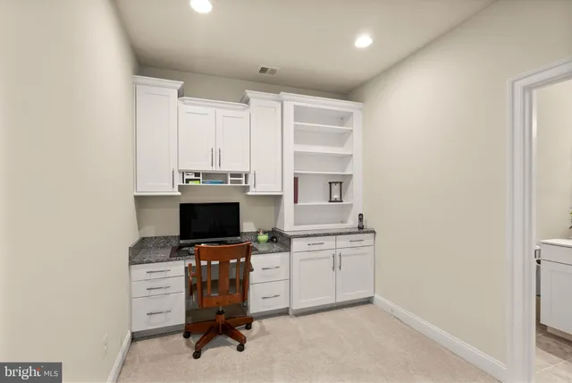 $950,000 | 20950 Goose Preserve Drive, Ashburn, VA 20148