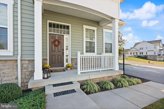 $950,000 | 20950 Goose Preserve Drive, Ashburn, VA 20148