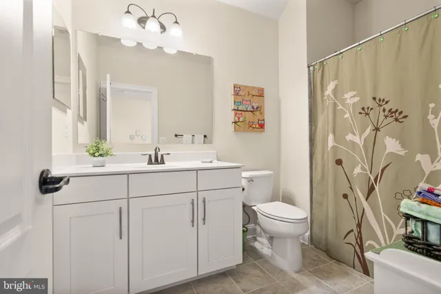 $950,000 | 20950 Goose Preserve Drive, Ashburn, VA 20148