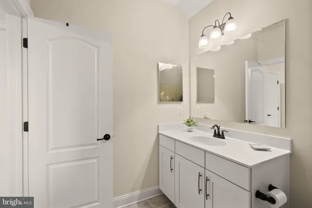 $950,000 | 20950 Goose Preserve Drive, Ashburn, VA 20148