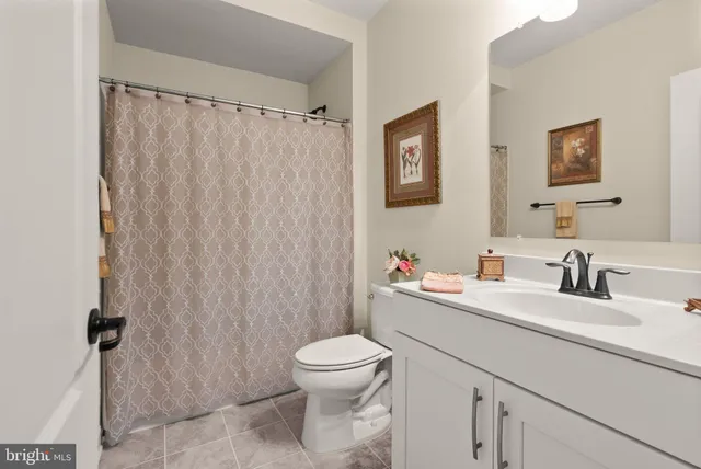 $950,000 | 20950 Goose Preserve Drive, Ashburn, VA 20148