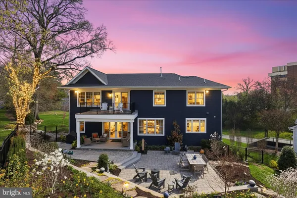 $3,375,000 | 303 Salsbury Lane Northwest, Vienna, VA 22180