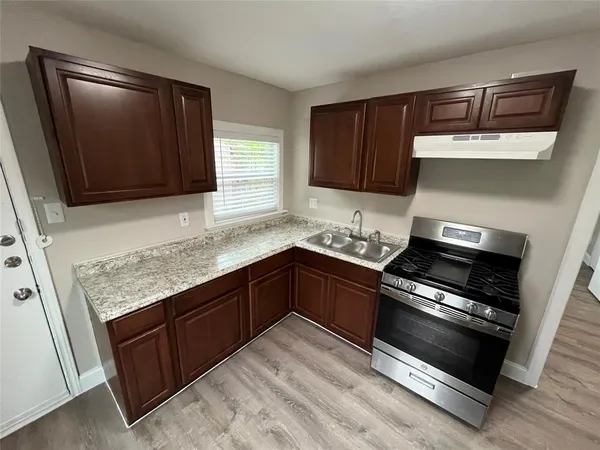 $1,700 | 860 Mimosa Drive, Garland, TX 75040