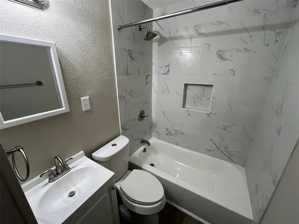 $1,700 | 860 Mimosa Drive, Garland, TX 75040