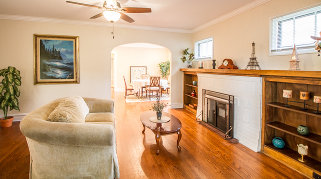 361 Nuttall Road Riverside, IL 60546 - Photo 3 of 40