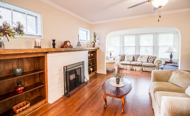 361 Nuttall Road Riverside, IL 60546 - Photo 4 of 40