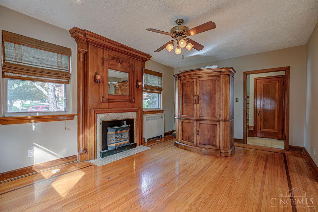 1054 Rutledge Avenue Cincinnati, OH 45205 - Photo 4 of 34 Gallery Image 4