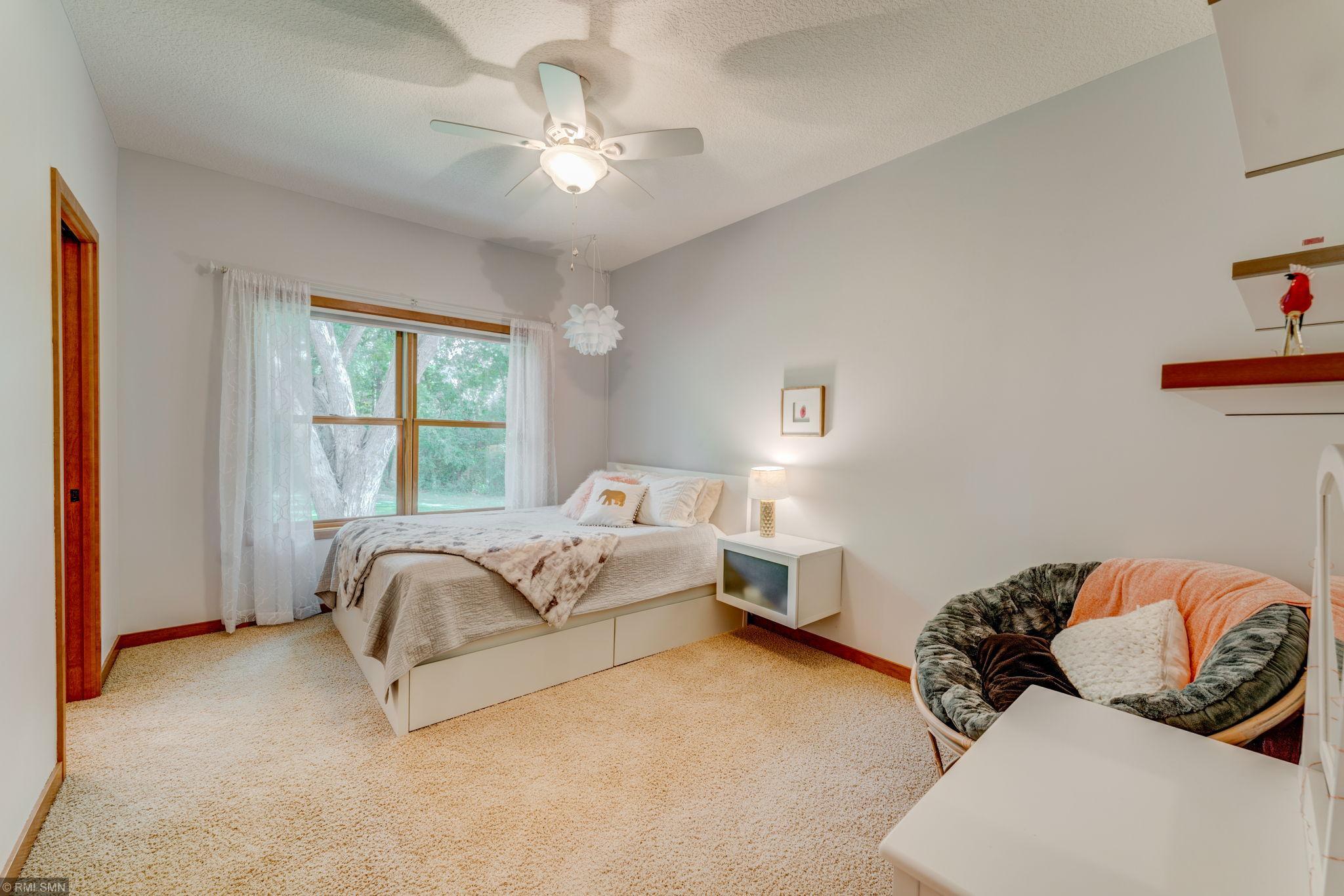 2337 Linner Road Minnetonka, MN 55391 - Photo 12 of 28 Gallery Image 12