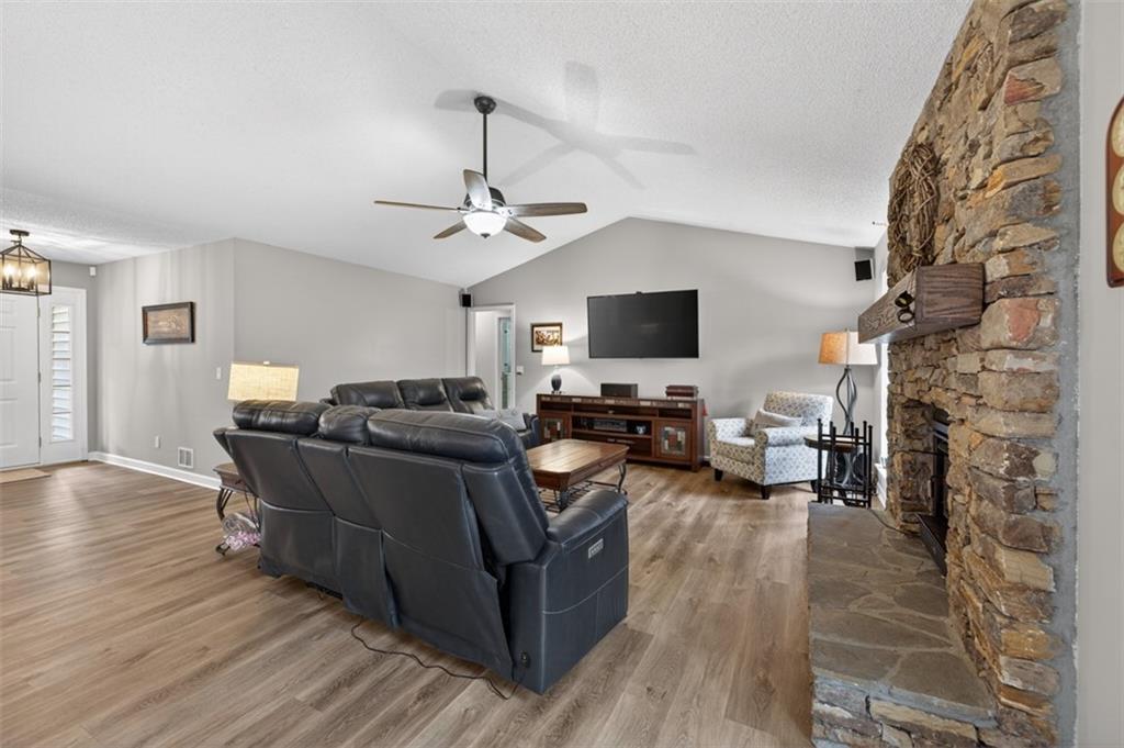 241 Staghorn Trail Nicholson, GA 30565 - Photo 15 of 95