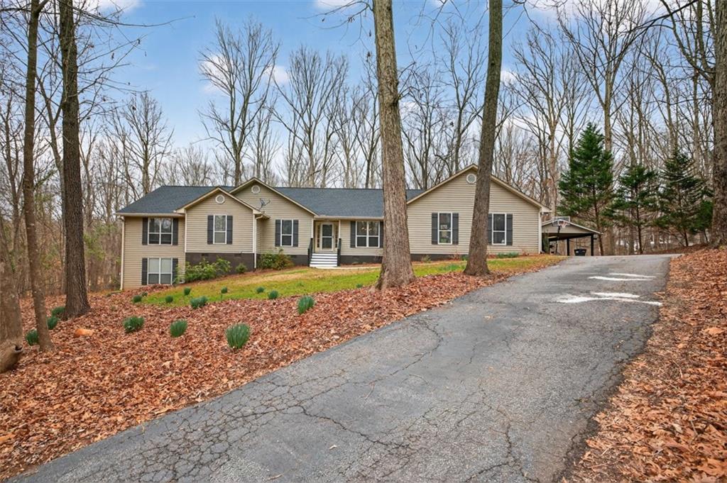 241 Staghorn Trail Nicholson, GA 30565 - Photo 3 of 95